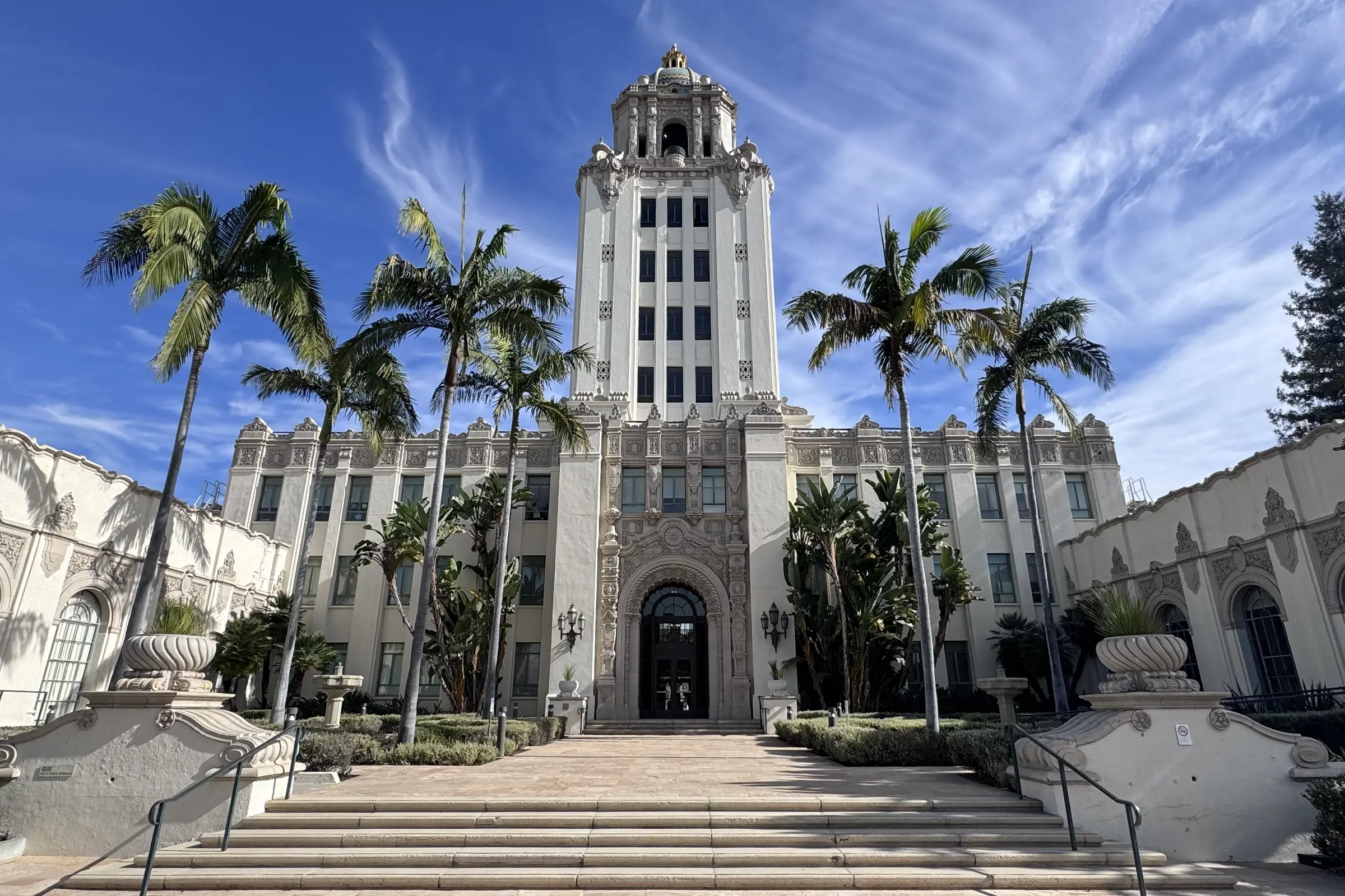 Beverly Hills Advances Lower Speed Limits Across City