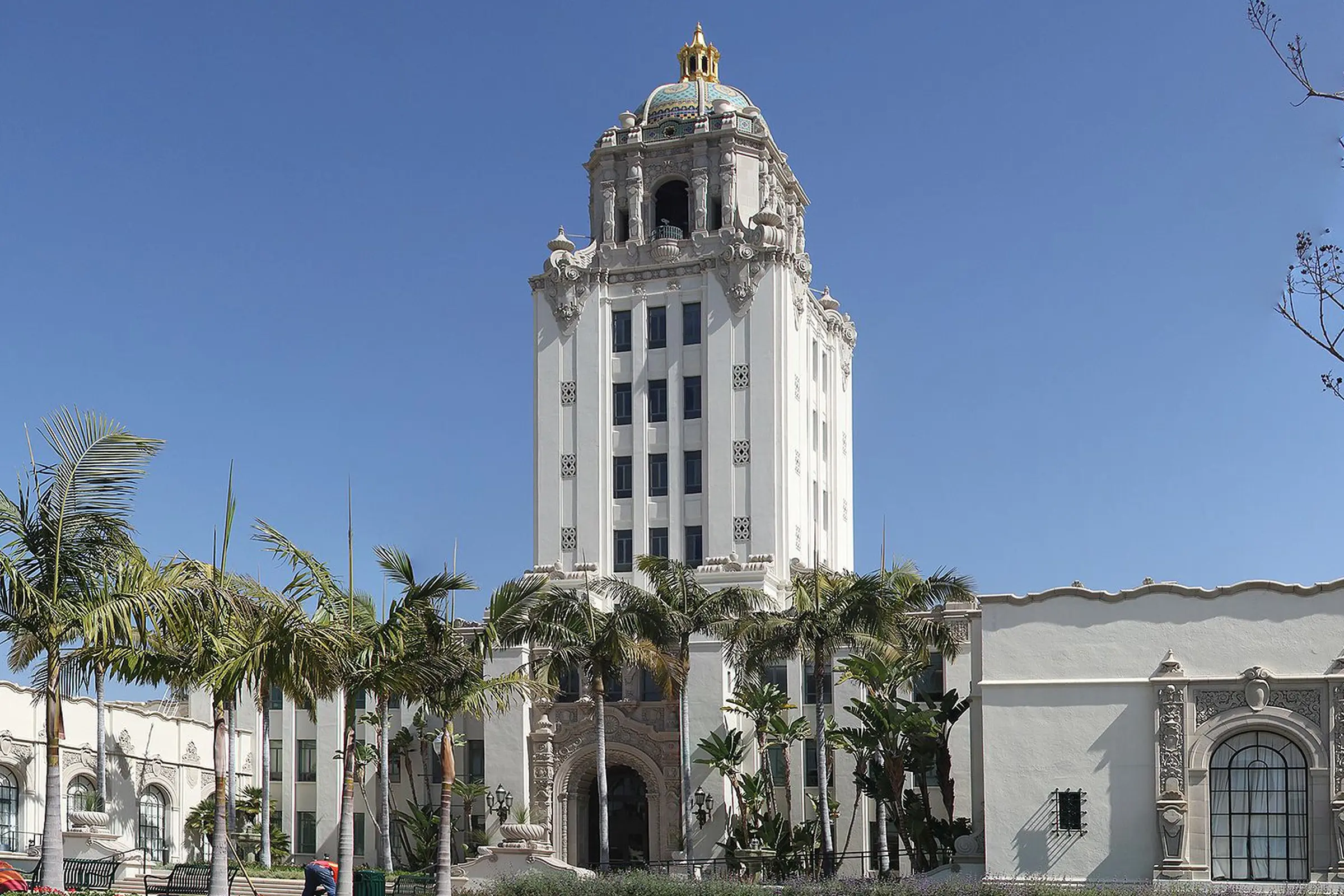 Beverly Hills City Hall, where Councilmembers recently stood in unanimous support of the Iranian people’s fight for freedom.