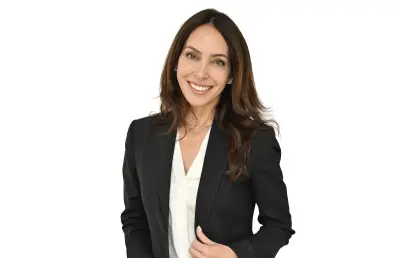 Lisa Stuart’s New Book “The Drama Diet” Takes Aim at Everyday Chaos