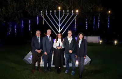 Beverly Hills Marks Second Night of Hanukkah With Menorah Lighting Ceremony