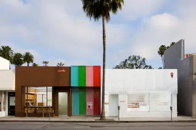 Sprinkles Cupcakes to close all locations, founder confirms