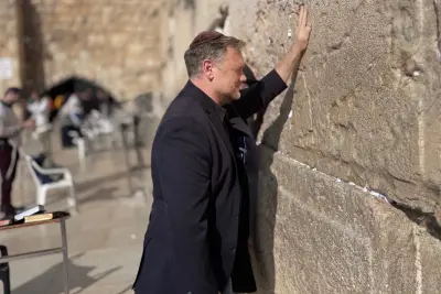 BHUSD Trustee Russell Stuart Marks New Year at Jerusalem’s Western Wall